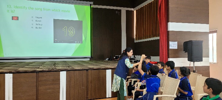 Grade III Inter-house GK Quiz Final Competition