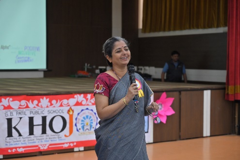 Celebrating the Festival of Lights with Colourful Lanterns